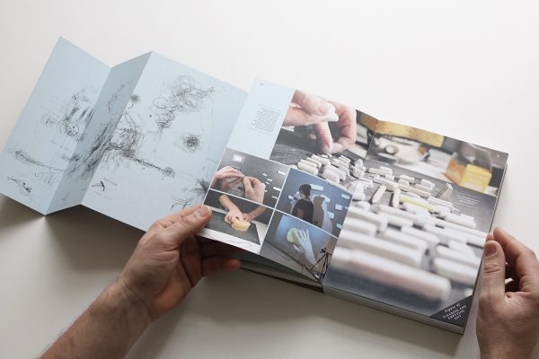 CHOREO-GRAPHIC FIGURES – Deviations from the Line, Blick ins Buch