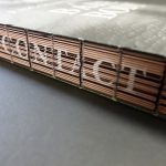 Being in Contact – Encountering a Bare Body, Buchrücken